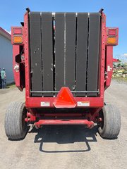 New Holland BR740A  2006 à Cacouna, Québec - 3 - w320h240px