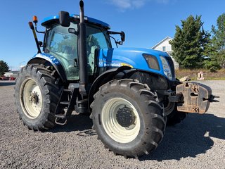 2009 New Holland T7030 in Cacouna, Quebec - 4 - w320h240px