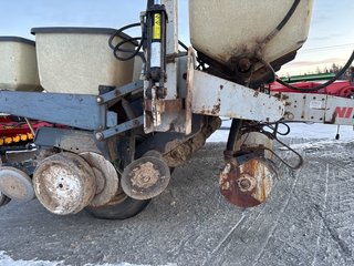 New-Idea 9200  2006 à Cacouna, Québec - 3 - w320h240px