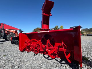 2002 Pronovost P860 in Cacouna, Quebec - 4 - w320h240px