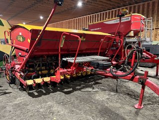 2014 Vaderstad Rapid 400C in Cacouna, Quebec - 2 - w320h240px