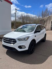 2017 Ford Escape SE in Moncton, New Brunswick - 3 - w320h240px