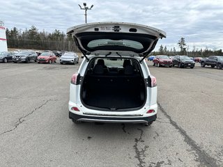 Toyota RAV4 Limited 2018 à Fredericton, Nouveau-Brunswick - 6 - w320h240px