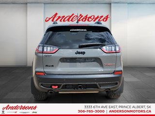 2023 Jeep Cherokee Trailhawk