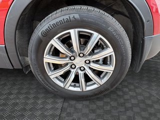 2022 Cadillac XT4 in Jonquière, Quebec - 6 - w320h240px