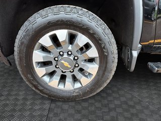 Chevrolet Silverado 2500HD Custom 2024