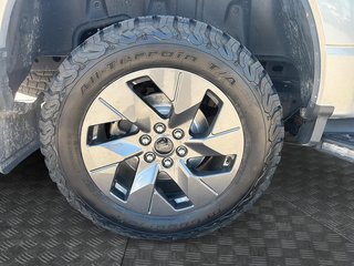 Ford F-150 Lightning  2023