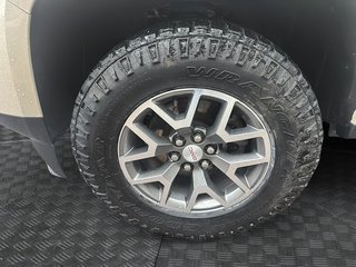 GMC Canyon 4WD AT4 w/Cloth 2022