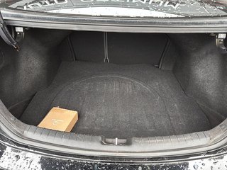 Hyundai Elantra  2018 à Baie-Comeau, Québec - 6 - w320h240px