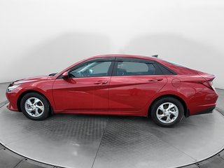 2022 Hyundai Elantra in Jonquière, Quebec - 5 - w320h240px