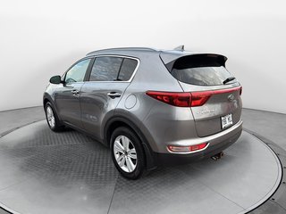 2017 Kia Sportage LX in Chicoutimi, Quebec - 4 - w320h240px