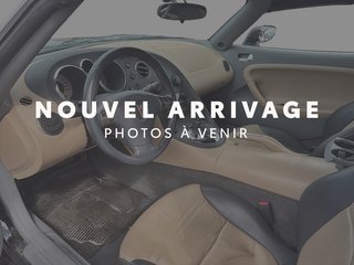 Pontiac Solstice  2006 à Baie-Comeau, Québec - 2 - w320h240px