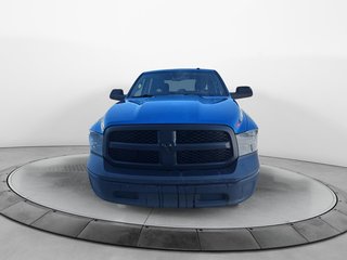 2023 Ram 1500 Classic Tradesman in Chicoutimi, Quebec - 2 - w320h240px