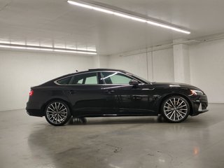 Audi A5 Sportback KOMFORT QUATTRO TOIT PANO | ANGLE MORT | CARPLAY 2023 à Laval, Québec - 3 - w320h240px