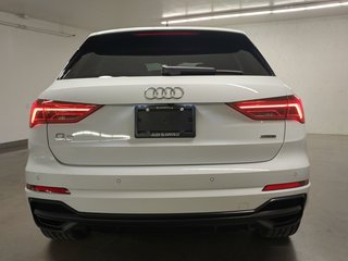 2022  Q3 TECHNIK S-LINE BLACK OPTIC | ADV DRIVER ASSIST in Laval, Quebec - 5 - w320h240px