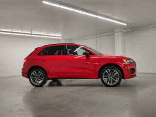 2022 Audi Q3 KOMFORT QUATTRO VORSPRUNG TOIT|ANGLE MORT|CARPLAY in Laval, Quebec - 3 - w320h240px