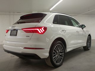 2022 Audi Q3 KOMFORT QUATTRO CANADA EDITION BLACK OPTIC|TOIT in Laval, Quebec - 4 - w320h240px