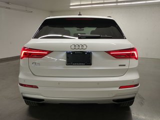 2023 Audi Q3 45 KOMFORT QUATTRO TOIT PANO|CARPLAY|CAMERA in Laval, Quebec - 5 - w320h240px