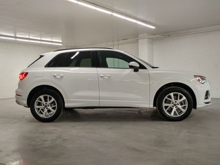 Audi Q3 45 KOMFORT QUATTRO TOIT PANO|CARPLAY|CAMERA 2023 à Laval, Québec - 3 - w320h240px
