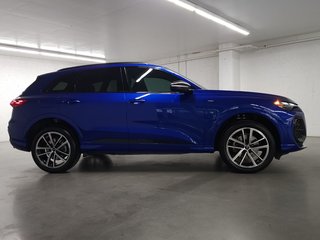 Audi Q5 2.0 TFSI S-LINE BLACK OPTIC|TOIT PANO|ANGLE MORT 2025 à Laval, Québec - 3 - w320h240px