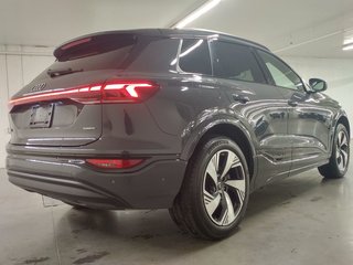 2025 Audi Q6 e-tron QUATTRO ENSEMBLE COMMODTÉ TOIT PANO|ANGLE MORT in Laval, Quebec - 4 - w320h240px