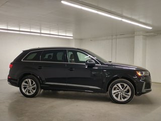 2022 Audi Q7 55 TFSI KOMFORT QUATTRO TOIT|ANGLE MORT|CARPLAY in Laval, Quebec - 3 - w320h240px