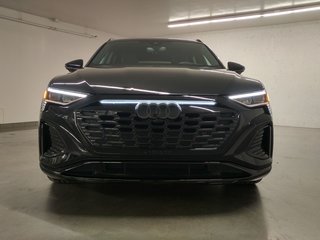 2024  Q8 e-tron Sportback QUATTRO TECH PACK | BLACK COMPETITION | TOIT in Laval, Quebec - 2 - w320h240px