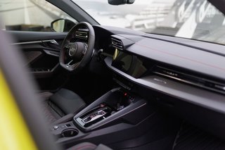 Audi S3 TECHNIK BLACK PACK QUATTRO RED CALIPER|NAV|CARPLAY 2025 à Laval, Québec - 5 - w320h240px