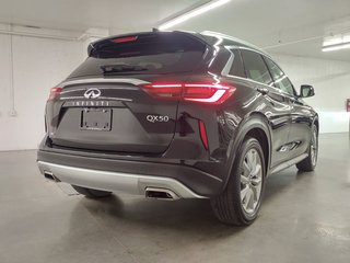 2021 Infiniti QX50 LUXE AWD TOIT PANO |CUIR|CAMERA|CARPLAY in Laval, Quebec - 4 - w320h240px