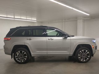 Jeep Grand Cherokee OVERLAND 4X4 TOIT PANO|NAVI|CARPLAY|ANGLE MORT 2023 à Laval, Québec - 3 - w320h240px