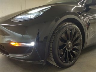 Tesla Model Y PERFORMANCE AWD RED CALIPER | NAVIGATION 2022 à Laval, Québec - 6 - w320h240px