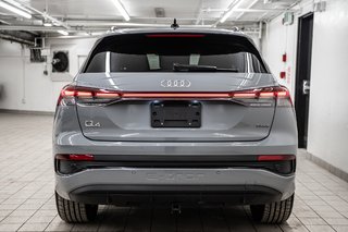 2025 Audi Q4 e-tron BLACK OPTIC PREMIUM PKG TRAILER HITCH in Laval, Quebec - 5 - w320h240px