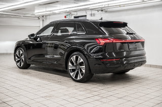 2024  Q8 e-tron BLACK OPTIC PREMIUM PKG in Laval, Quebec - 4 - w320h240px