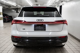 2024 Audi Q8 e-tron PREMUIUM PKG BLACK OPTIC 21 PCS in Laval, Quebec - 5 - w320h240px
