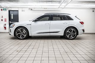 2024 Audi Q8 e-tron PREMUIUM PKG BLACK OPTIC 21 PCS in Laval, Quebec - 3 - w320h240px
