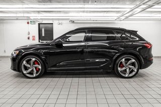 Audi SQ8 e-tron BLACK OPTIC TECH PKG PREMIUM PKG 22 PCS 2024 à Laval, Québec - 3 - w320h240px