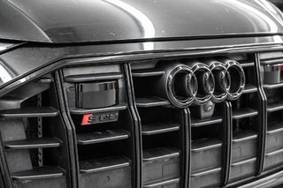 Audi SQ8 BLACK OPTIC RED CALIPER 22 PCS 2022 à Laval, Québec - 4 - w320h240px