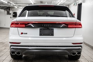 Audi SQ8 BLACK OPTIC PKG CARBON OPTIC PKG 2023 à Laval, Québec - 5 - w320h240px