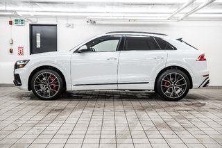 Audi SQ8 BLACK OPTIC PKG CARBON OPTIC PKG 2023 à Laval, Québec - 3 - w320h240px