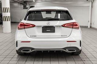 Mercedes-Benz A-Class A 250 4MATIC NAVIGATION 2022 à Laval, Québec - 5 - w320h240px
