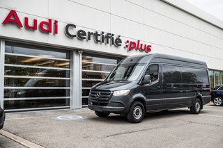 2020 Mercedes-Benz Sprinter Cargo Van 2500 DIESEL HIGH ROOF in Laval, Quebec - 2 - w320h240px