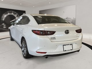 Mazda 3  2023 à Québec, Québec - 4 - w320h240px
