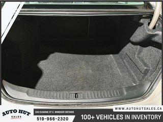 2013 Chevrolet Malibu LT in Windsor, Ontario - 6 - w320h240px