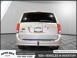 2016 Dodge Grand Caravan Canada Value Package in Windsor, Ontario - 3 - w320h240px