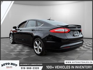 2015 Ford Fusion SE in Windsor, Ontario - 4 - w320h240px