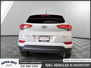 2017 Hyundai Tucson SE in Windsor, Ontario - 3 - w320h240px