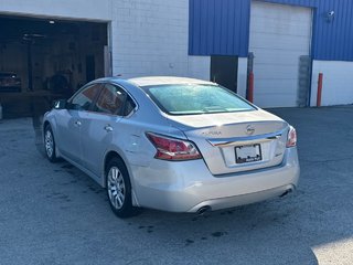 2014 Nissan Altima in Windsor, Ontario - 6 - w320h240px