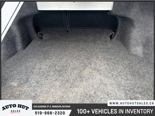 2015 Toyota Camry in Windsor, Ontario - 6 - w320h240px