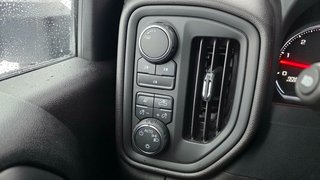Chevrolet Silverado 2500 HD  2024 à Mont-Laurier, Québec - 25 - w320h240px