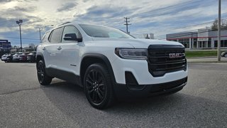 GMC Acadia  2023 à Mont-Laurier, Québec - 3 - w320h240px